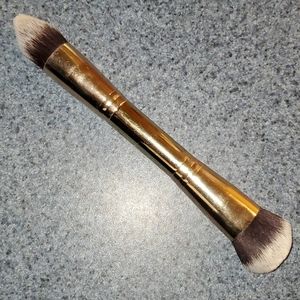 Maskcara beauty/ seint makeup brush